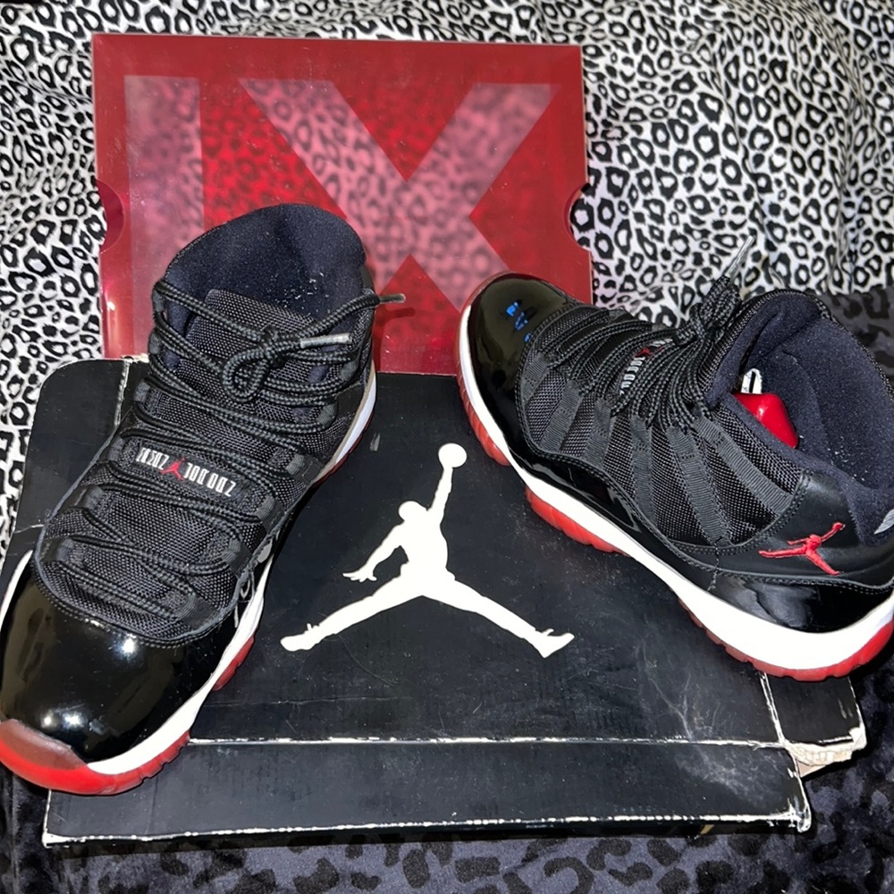 Jordan11 BREDS